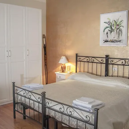 维拉艾尔拉格住宿加早餐旅馆 住宿加早餐酒店 费拉拉达尔帕戈